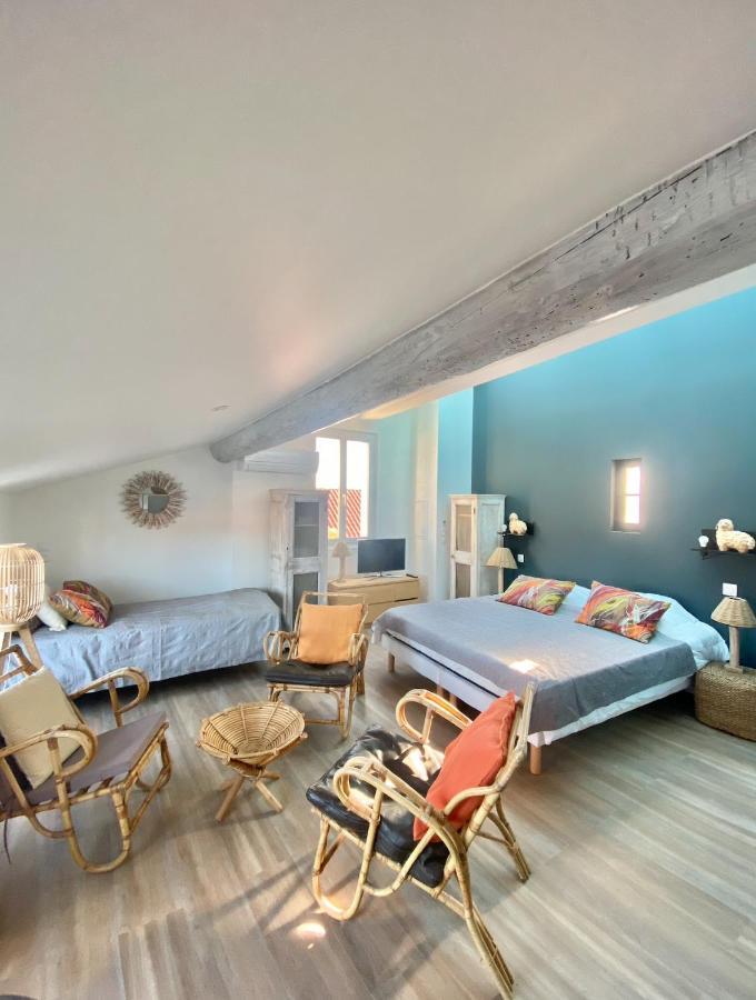 Les Nuits Etoilees, Studio Terrasse Apercu Mer, Tres Lumineux, Ac, 100M Du Port Sanary エクステリア 写真